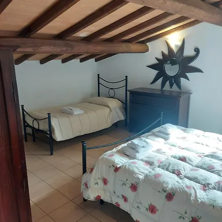 Farm stay La Rosa Pescia Romana